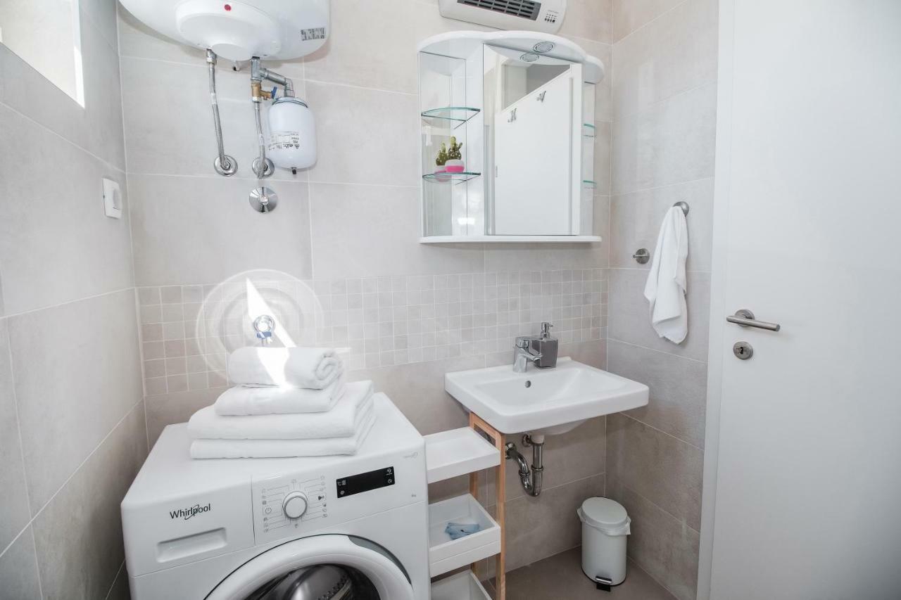 Apartment Hera With Balcony And Free Parking ซาดาร์ ภายนอก รูปภาพ
